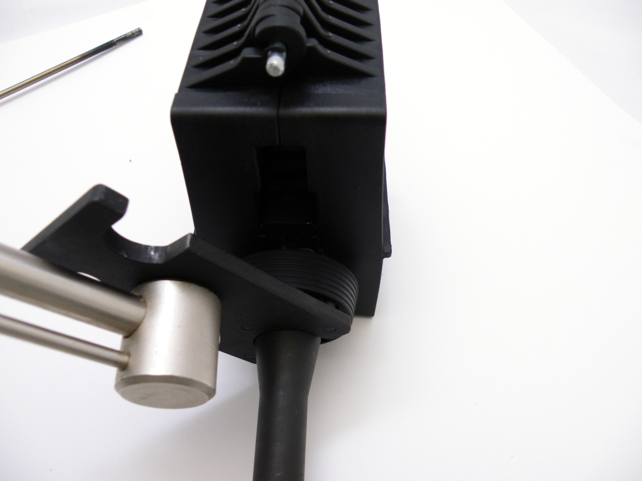 AR15 install barrel nut torque (2) The New Rifleman