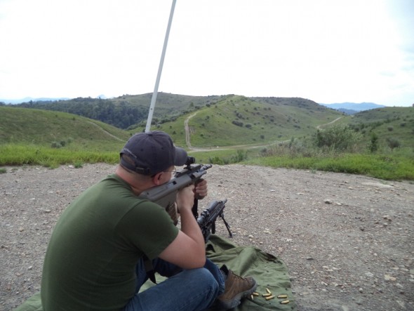 LooseRounds Reviews the Steyr AUG