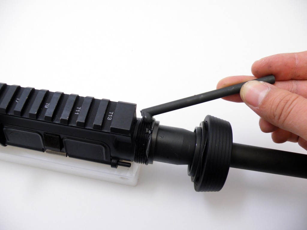 AR15 install barrel (4)